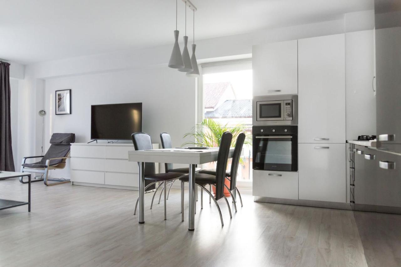 Airport Residence - Apartment Across From Otopeni Airport Luaran gambar